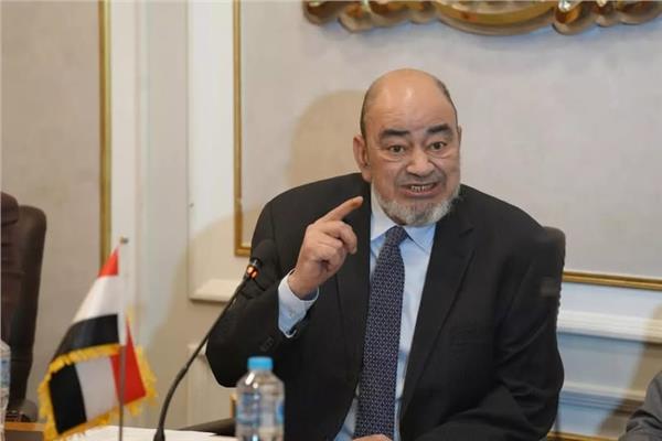 محمد إسماعيل عبده، رئيس الشعبة العامة للمستلزمات الطبية