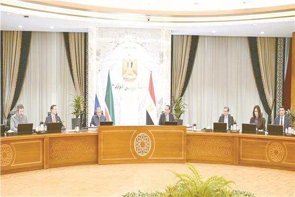 د. مصطفى مدبولى خلال اجتماع مشترك مع رئيس تتارستان رستم مينيخانوف