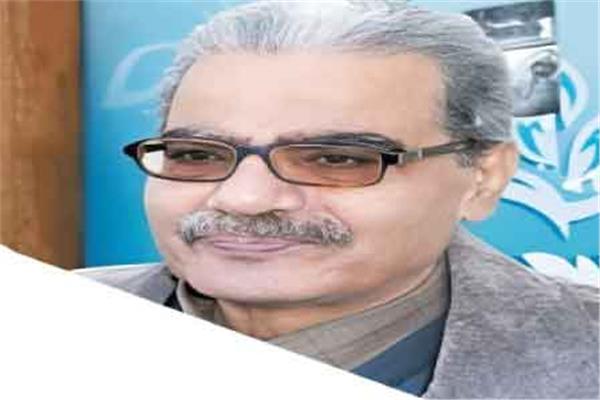  الشاعر أحمد طه 