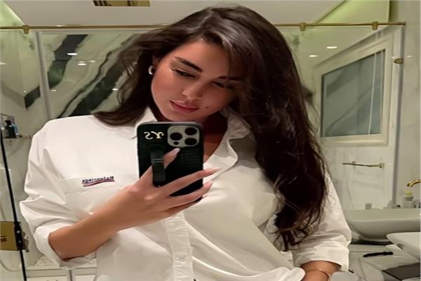 الفنانة ياسمين صبري