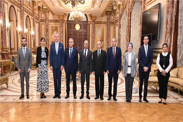 رىيس مجلس الشيوخ يستقبل وفد رومانيا بمقر مجلس الشيوخ 