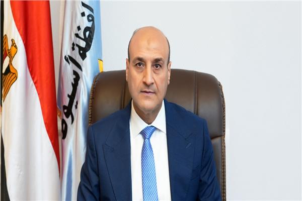 اللواء محمد علوان محافظ أسيوط