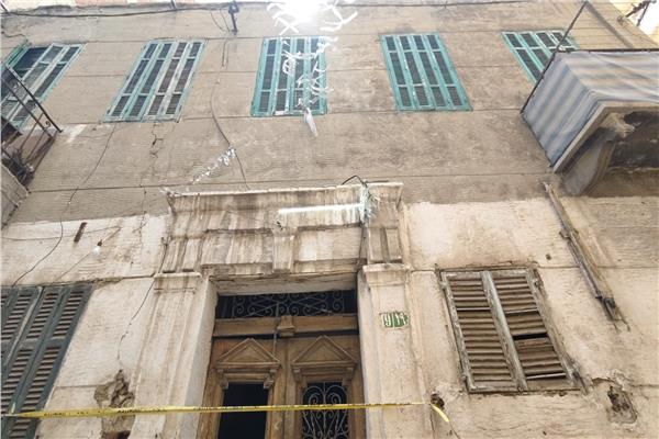انهيار سقف عقار بالإسكندرية