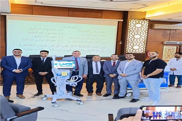 كصدقة جارية.. طلاب طب الأزهر يجهزون 4 أسِرّة رعاية مركزة لمستشفى باب الشعرية