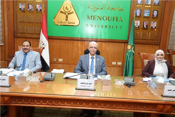 رئيس جامعة المنوفية
