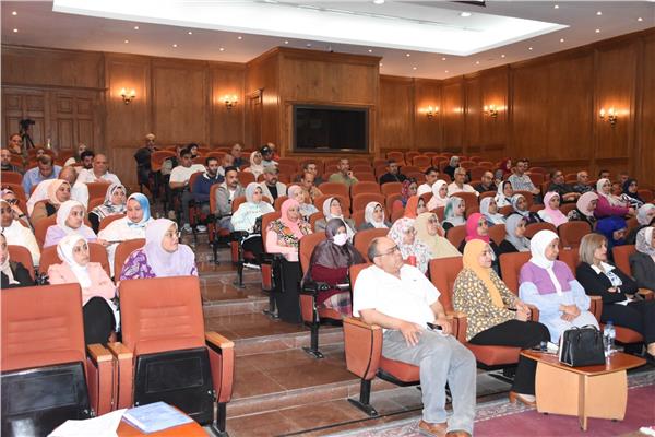  ندوتين للعاملين من ذوي الإعاقة بالوزارة