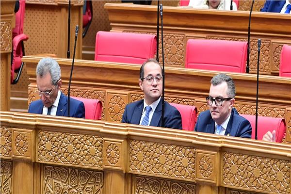 وزيرا المالية والتخطيط خلال الجلسة