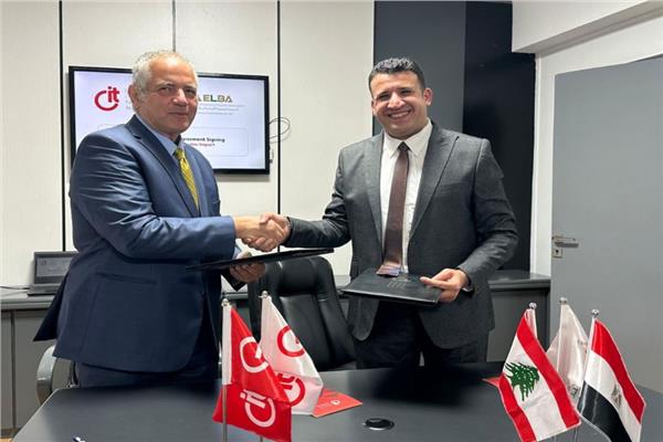 عقب توقيع البروتوكول  