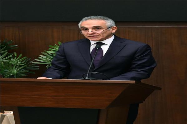 المستشار محمود حلمي الشريف وزير العدل