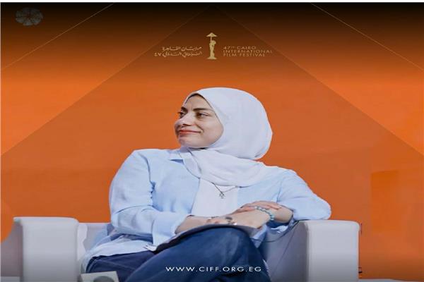  الناقدة رشا حسني