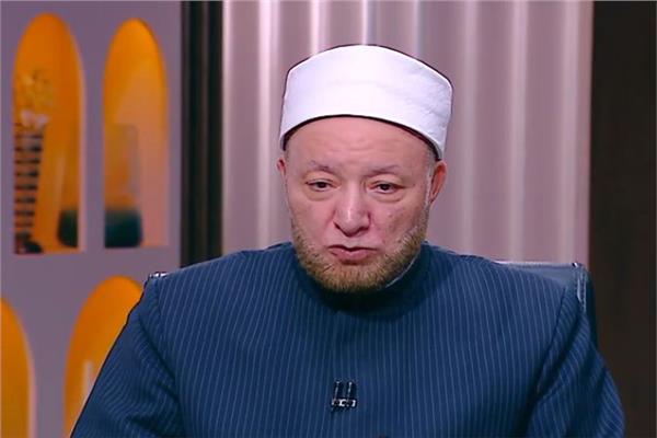 الشيخ عويضة عثمان، أمين الفتوى بدار الإفتاء المصرية