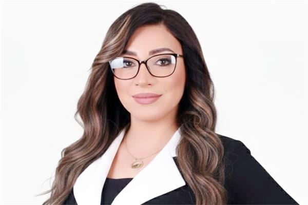 دينا صلاح الدين