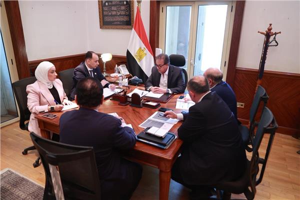 وزير الصحة يتابع أعمال اللجنة العليا للمسؤولية الطبية وسلامة المريض 