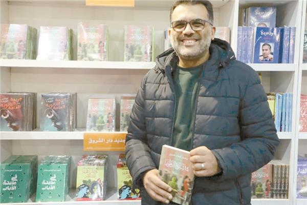 محمد كمال حسن عن «شارع الزهور»