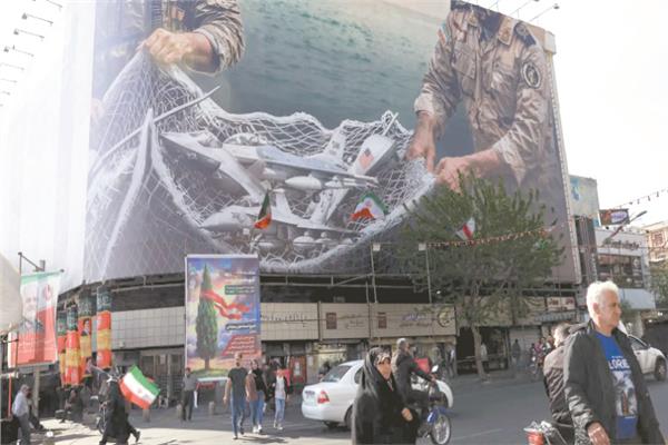 لوحة مناهضة للولايات المتحدة وسط طهران