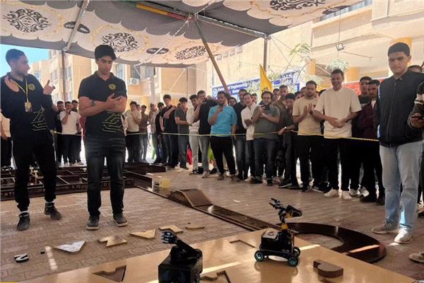 منافسات قوية بين 65 فريقا في مسابقة الروبوتات بكلية الهندسة 