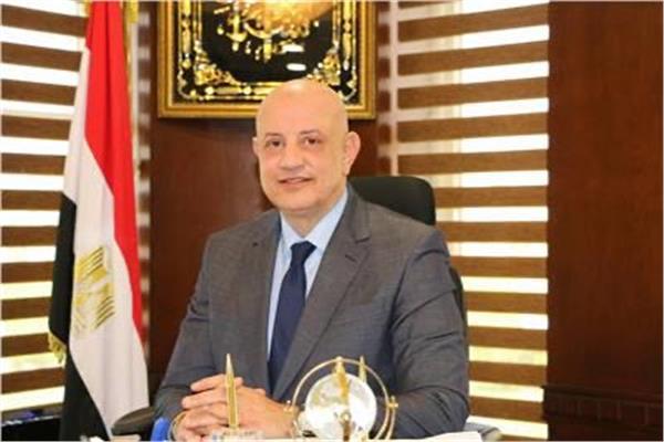 اللواء طيار وائل النشار رئيس الشركة المصرية للمطارات