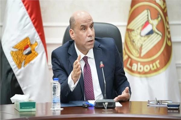 وزير العمل
