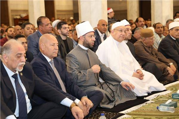 وزير الأوقاف ومحافظ القاهرة ونقيب الأشراف 