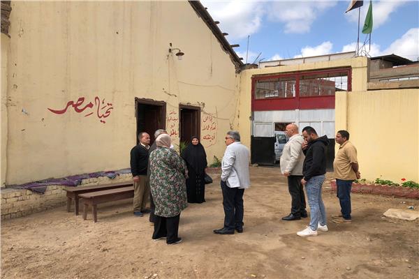 محافظ الدقهلية يتابع انتظام صرف الأسمدة وتيسير الخدمات للفلاحين