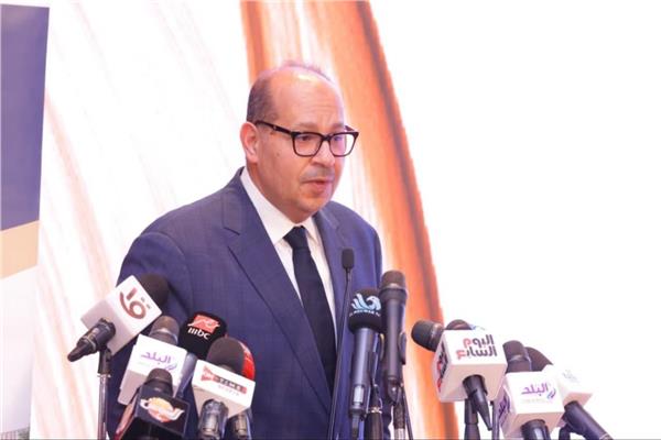 ياسر إدريس