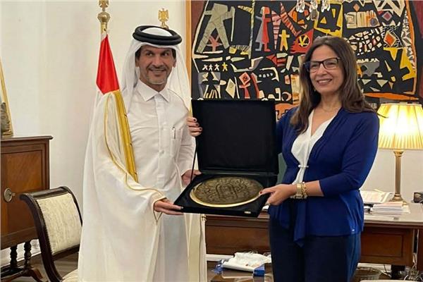 وزيرة الثقافة وسفير قطر