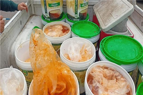 ضبط 193 كيلو جرام  دواجن غير صالحة للاستهلاك الآدمى بدمياط