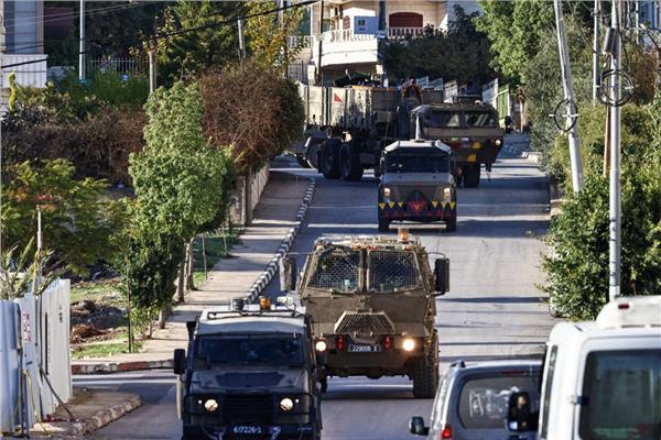 اقتحامات واسعة لقوات الاحتلال في مناطق متفرقة من الضفة الغربية