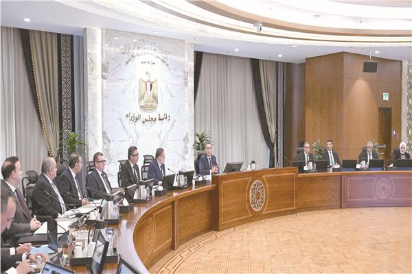 د. مدبولى يترأس اجتماع المجموعة الوزارية الاقتصادية بمقر الحكومة بالعاصمة الجديدة