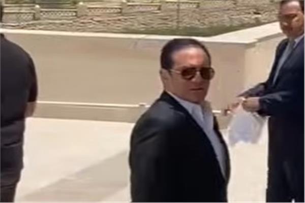 الفنان محمد ثروت 