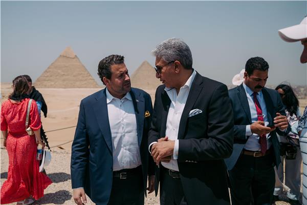 شريف فتحي وزير السياحة والآثار