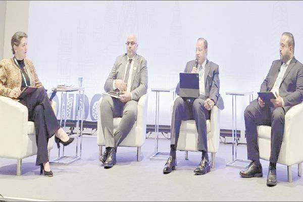 د. هشام عزمى خلال مشاركته فى اجتماع الرابطة الدولية للعلامات التجارية 