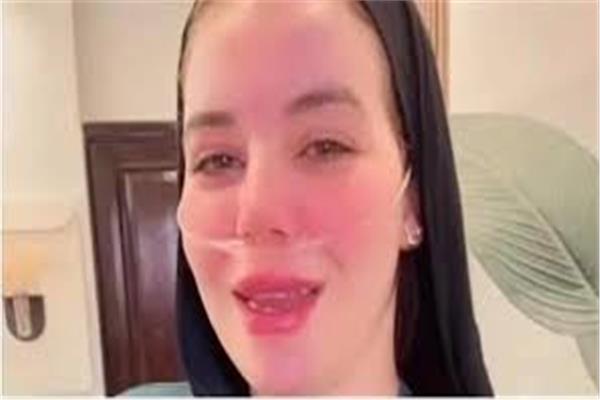 البلوجر دنيا فؤاد