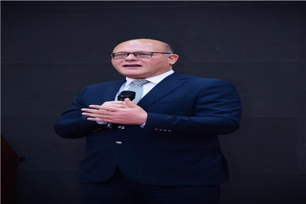 الدكتور حسان النعماني رئيس الجامعة