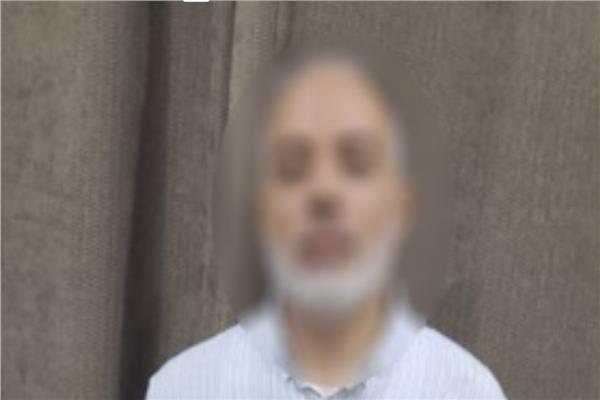 المتهم عقب القبض عليهم 