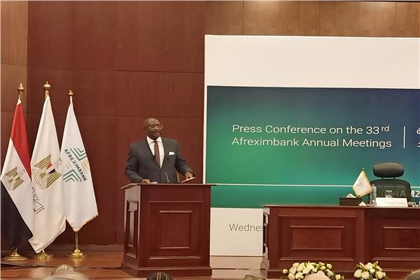  الدكتور جورج إلومبي