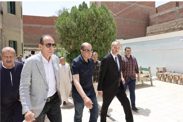 محافظ المنيا إنشاء 65 مدرسة جديدة و5 مدارس يابانية