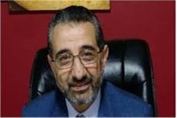 الدكتور عمرو السمدوني