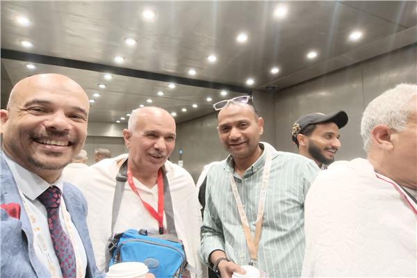 حجاج السياحة 