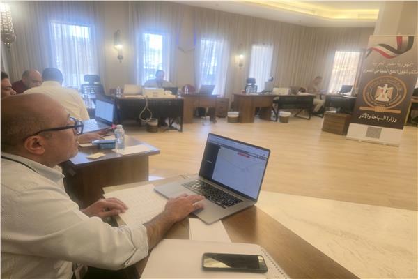 رفة عمليات لمتابعة حركة الحافلات الناقلة لحجاج السياحة البري