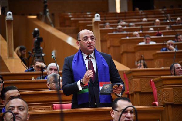  النائب الدكتور أحمد العطيفي 