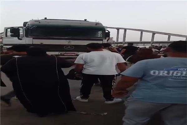 مباحث بنها تضبط سائق التريلا