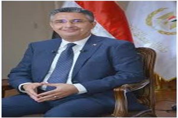 شريف فاروق وزير التموين والتجارة الداخلية