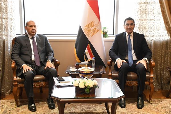 وزير الرياضة ورئيس اللجنة الأولمبية المصرية 