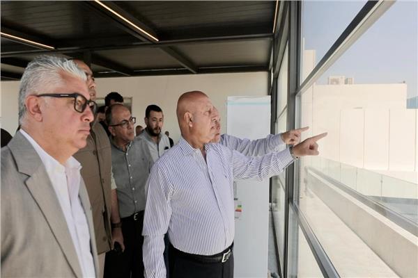 وزير النقل يتفقد تطوير ميناء السخنة