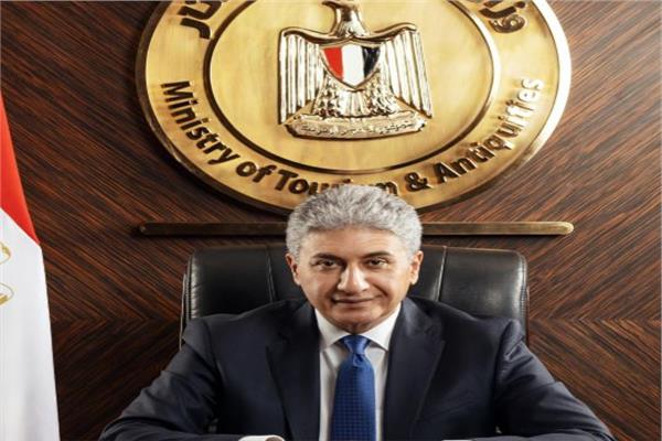 شريف فتحي وزير السياحة والآثار 