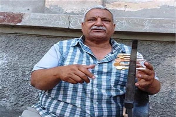  الفنان "محمد ميدا" أقدم صناع وعازفي السمسمية