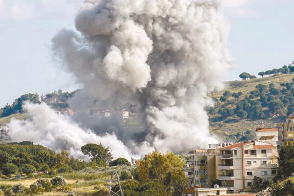 قصف إسرائيلى على النبطية بجنوب لبنان