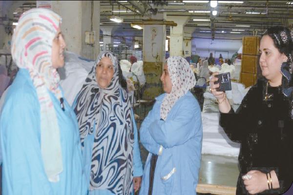 «أخبار اليوم» خلال جولتها بشركة مصر للغزل والنسيج