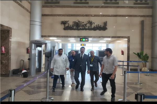 الدكتور عمرو دويدار